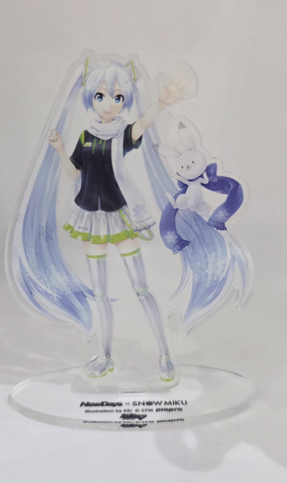 Hatsune Miku acrylic stand figure